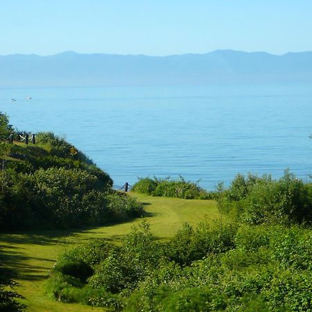 Points West Oceanfront Resort Sooke Exteriör bild